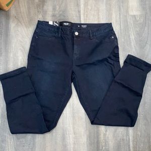 Simply Vera Wang. Skinny jeans new